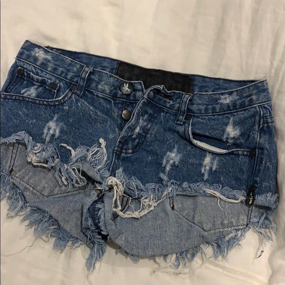 One teaspoon cut off shorts sz 27